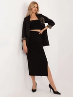 Black fitted midi skirt