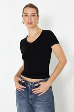 Trendyol Black Premium Viscose/Soft Fabric V-Neck Fitted Stretchy Knitted Blouse